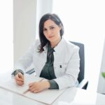 Dr. Nadine Vavra