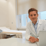 Dr. Julian Marschalek
